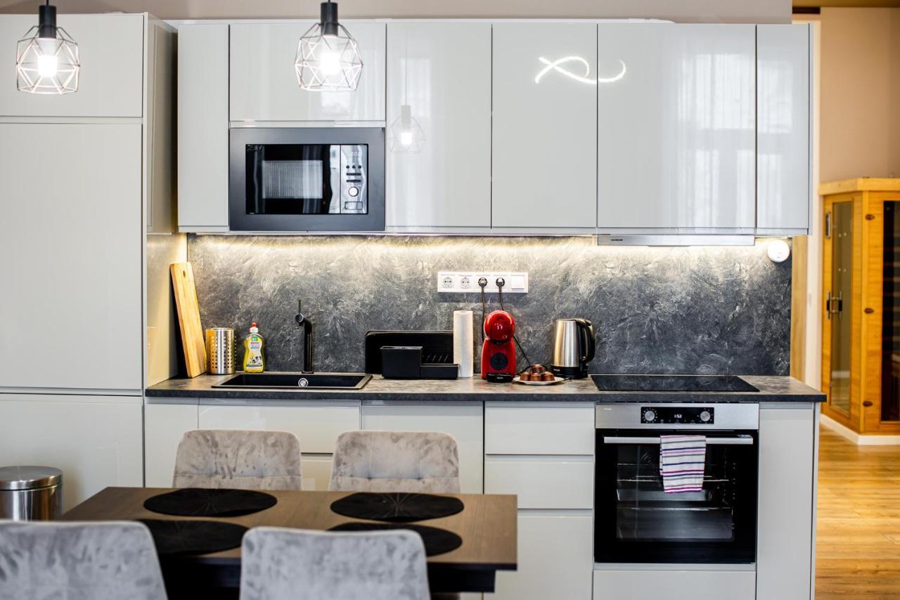 Csengery Deluxe Home With Balcony بودابست المظهر الخارجي الصورة